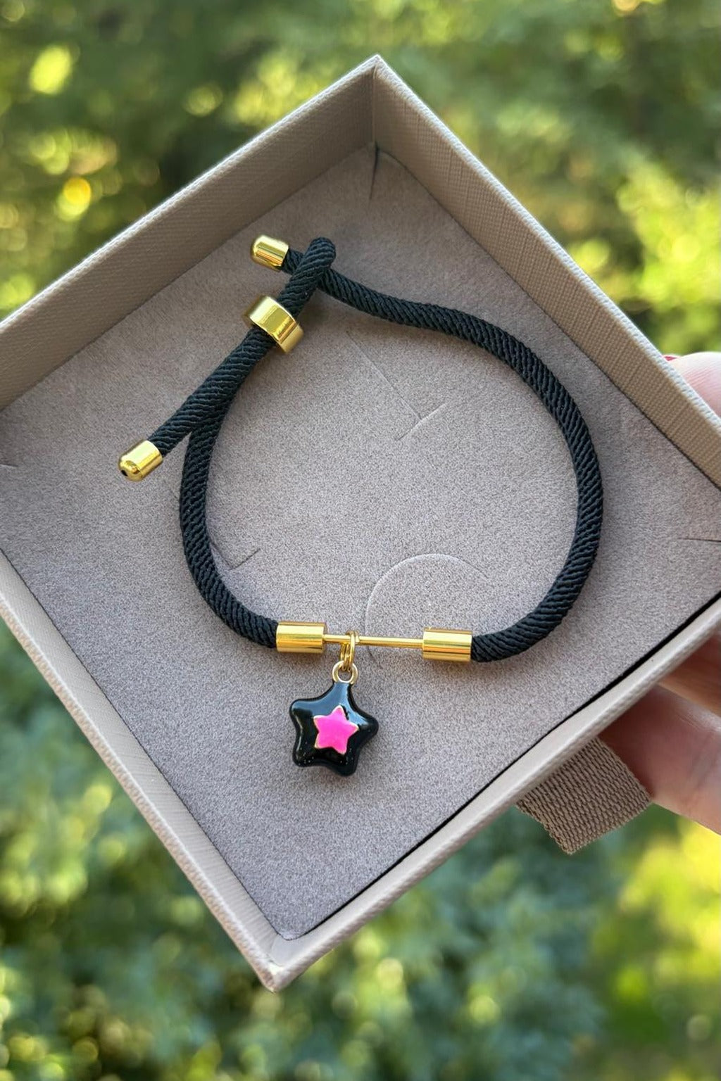 Bracciale 6548 Ready to Wear “Stella nera e fucsia”
