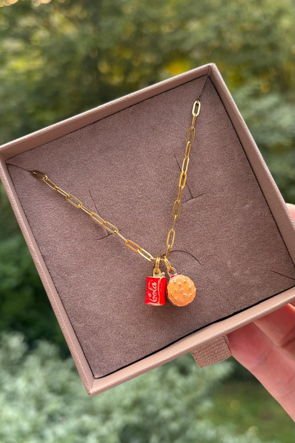 Collana 6548 Ready to Wear “Hamburger e Cola”